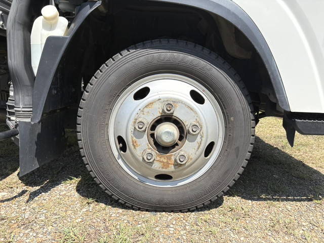 いすゞエルフアルミバン小型（2t・3t）[写真20]