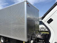 いすゞエルフアルミバン小型（2t・3t）[写真28]