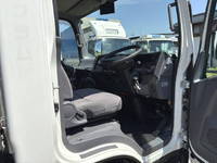 いすゞエルフアルミバン小型（2t・3t）[写真09]