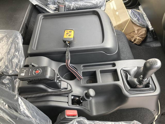 三菱ふそうファイターアルミウイング中型（4t）[写真25]