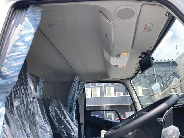 三菱ふそうファイターアルミウイング中型（4t）[写真26]