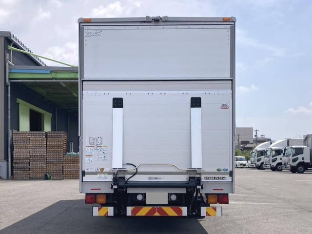 三菱ふそうファイターアルミウイング中型（4t）[写真06]