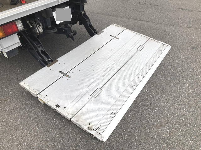 日野デュトロアルミバン小型（2t・3t）[写真14]