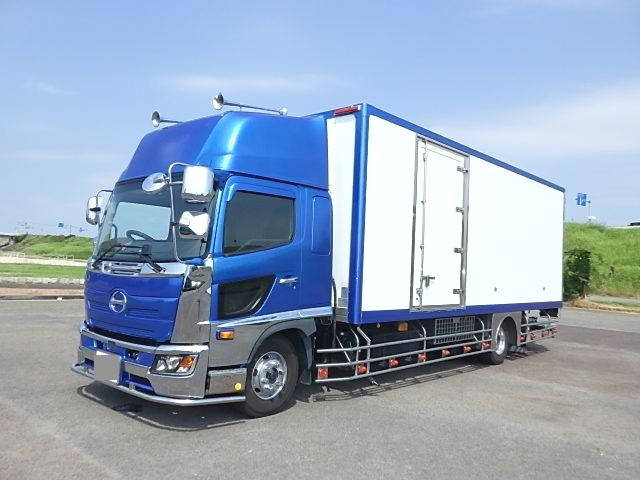 日野レンジャー冷凍車（冷蔵車）増トン（6t・8t）[写真03]