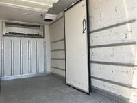 いすゞエルフ冷凍車（冷蔵車）小型（2t・3t）[写真16]