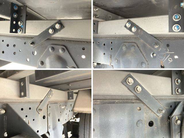 いすゞエルフ冷凍車（冷蔵車）小型（2t・3t）[写真24]