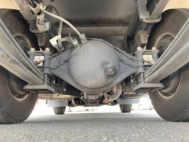 いすゞエルフ冷凍車（冷蔵車）小型（2t・3t）[写真25]