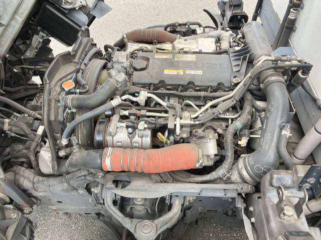 いすゞエルフ冷凍車（冷蔵車）小型（2t・3t）[写真26]