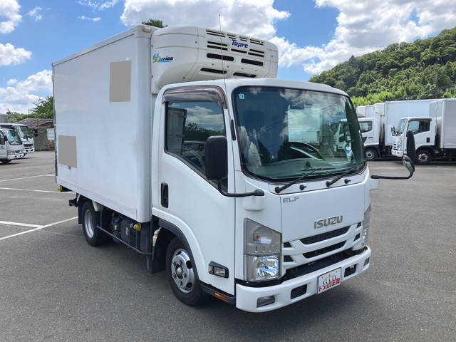 いすゞエルフ冷凍車（冷蔵車）小型（2t・3t）[写真03]