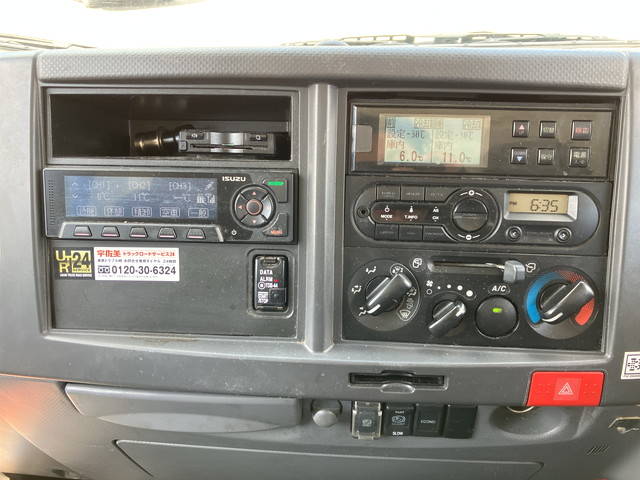 いすゞエルフ冷凍車（冷蔵車）小型（2t・3t）[写真34]