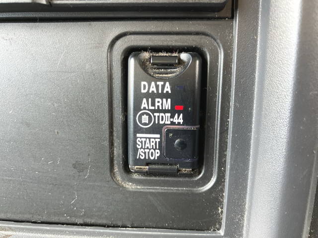 いすゞエルフ冷凍車（冷蔵車）小型（2t・3t）[写真38]