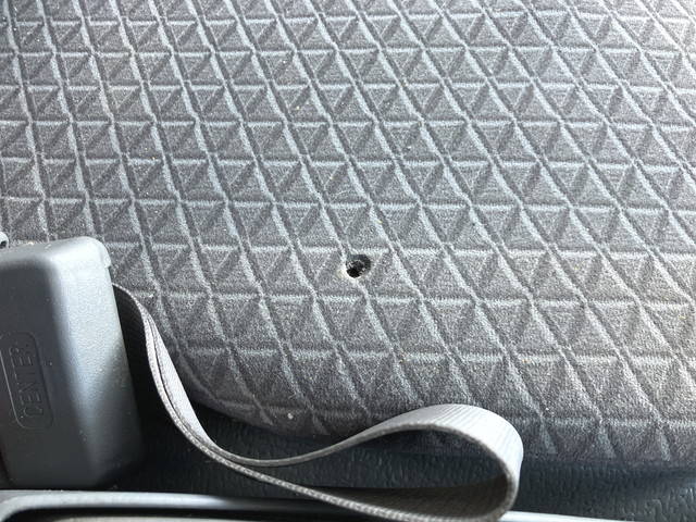 いすゞエルフ冷凍車（冷蔵車）小型（2t・3t）[写真39]