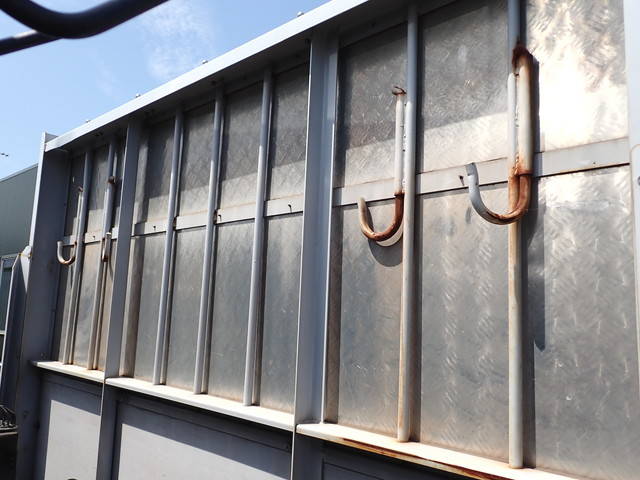 日野デュトロアルミブロック小型（2t・3t）[写真13]