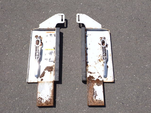 日野デュトロアルミブロック小型（2t・3t）[写真16]