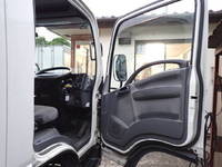 日産アトラスダブルキャブ（Wキャブ）小型（2t・3t）[写真36]