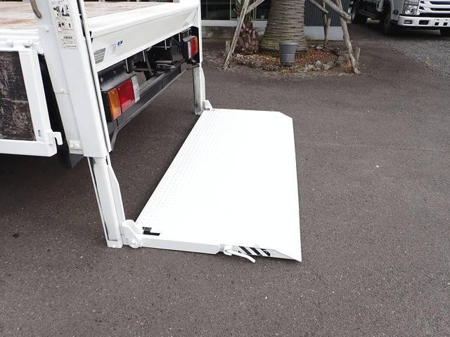 日産アトラスダブルキャブ（Wキャブ）小型（2t・3t）[写真09]