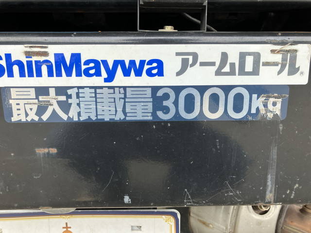 三菱ふそうキャンターコンテナ専用車小型（2t・3t）[写真16]