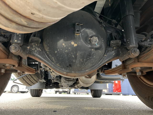 三菱ふそうキャンターコンテナ専用車小型（2t・3t）[写真25]