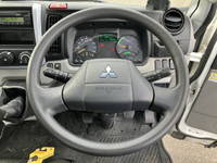 三菱ふそうキャンターコンテナ専用車小型（2t・3t）[写真34]