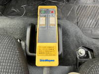 三菱ふそうキャンターコンテナ専用車小型（2t・3t）[写真38]