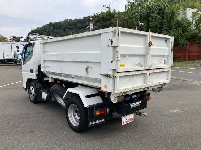 三菱ふそうキャンターコンテナ専用車小型（2t・3t）[写真04]