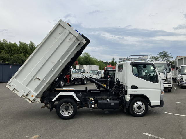 三菱ふそうキャンターコンテナ専用車小型（2t・3t）[写真06]