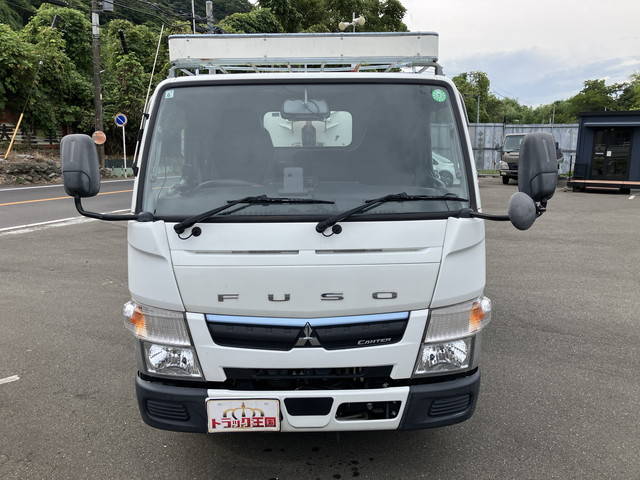 三菱ふそうキャンターコンテナ専用車小型（2t・3t）[写真09]