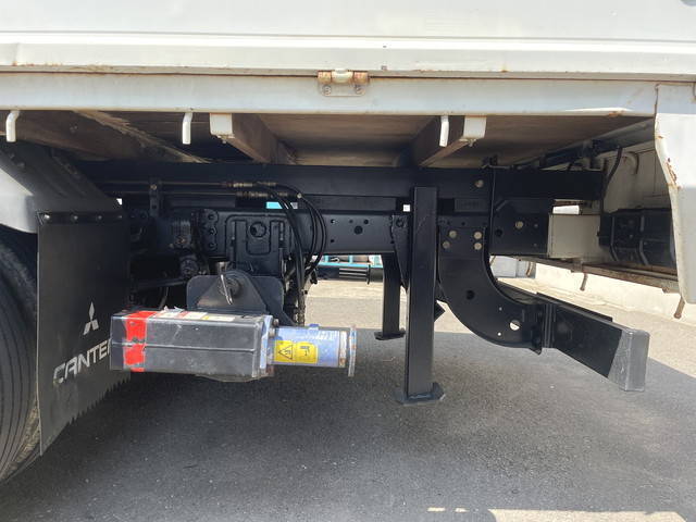 三菱ふそうキャンタークレーン5段小型（2t・3t）[写真18]