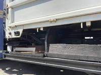 三菱ふそうキャンタークレーン5段小型（2t・3t）[写真21]