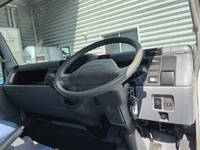 三菱ふそうキャンタークレーン5段小型（2t・3t）[写真34]