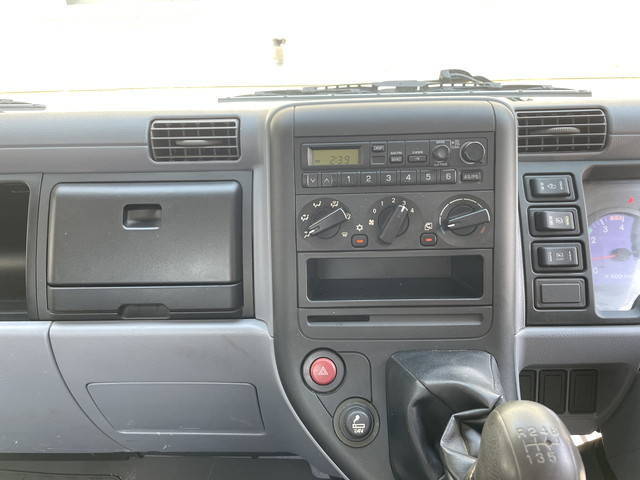 三菱ふそうキャンタークレーン5段小型（2t・3t）[写真36]