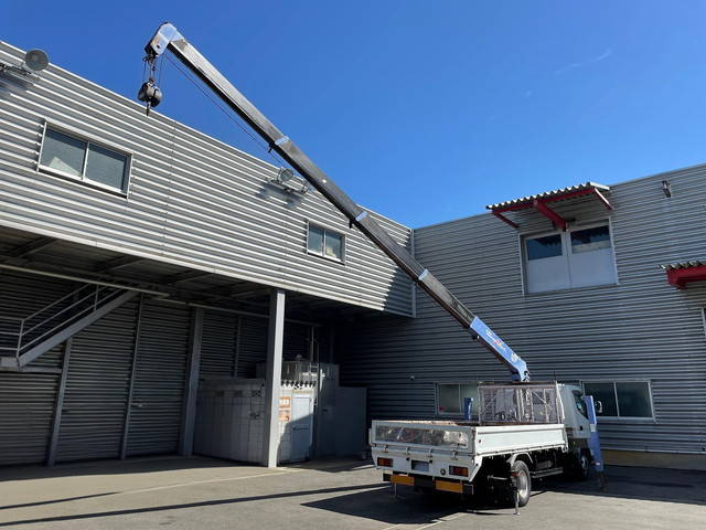 三菱ふそうキャンタークレーン5段小型（2t・3t）[写真04]