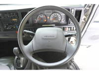 いすゞエルフパネルバン小型（2t・3t）[写真33]