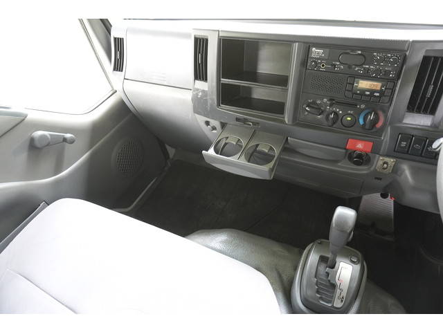 いすゞエルフパネルバン小型（2t・3t）[写真35]