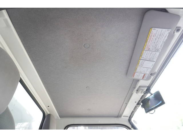 いすゞエルフパネルバン小型（2t・3t）[写真37]