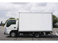 いすゞエルフパネルバン小型（2t・3t）[写真07]