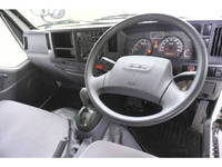 いすゞエルフパネルバン小型（2t・3t）[写真08]