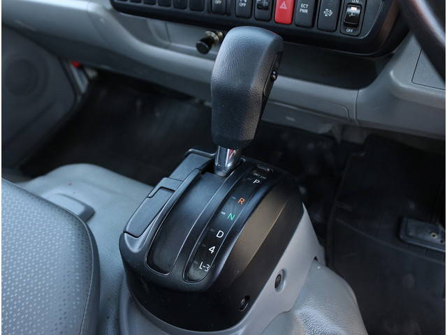 日野デュトロ平ボディ小型（2t・3t）[写真27]