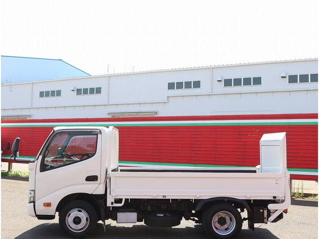 日野デュトロ平ボディ小型（2t・3t）[写真05]