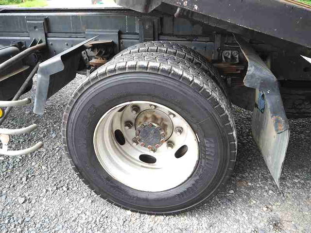 いすゞフォワードセーフティローダー増トン（6t・8t）[写真28]