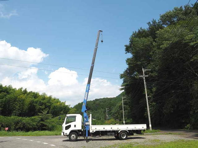 いすゞフォワードクレーン4段中型（4t）[写真03]