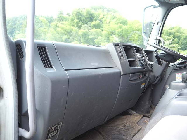 いすゞフォワードクレーン4段中型（4t）[写真36]