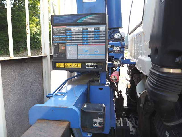 いすゞフォワードクレーン4段中型（4t）[写真08]