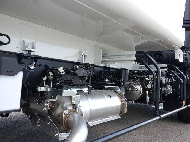 日野レンジャーパッカー車（塵芥車）中型（4t）[写真16]