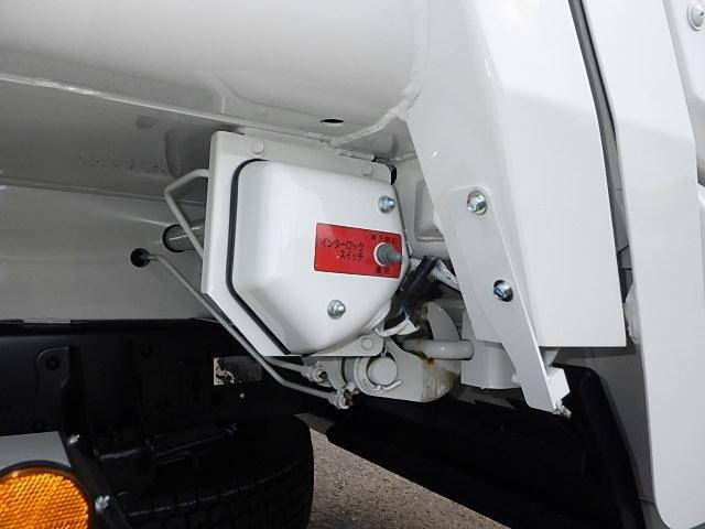 日野レンジャーパッカー車（塵芥車）中型（4t）[写真17]