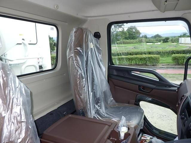 日野レンジャーパッカー車（塵芥車）中型（4t）[写真24]