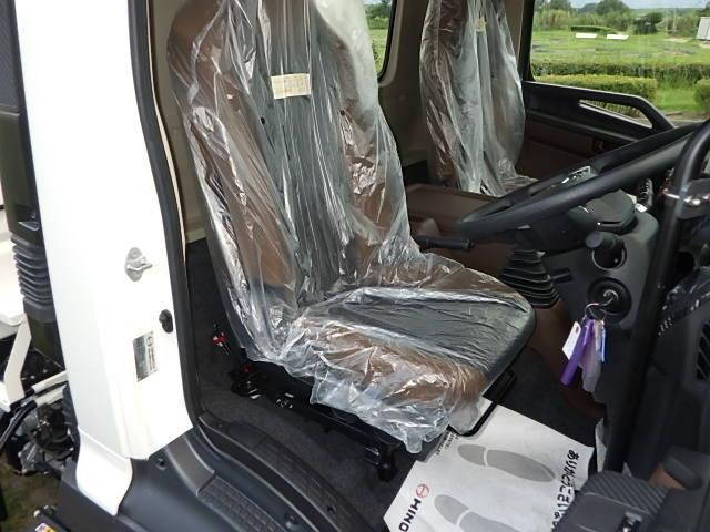 日野レンジャーパッカー車（塵芥車）中型（4t）[写真26]