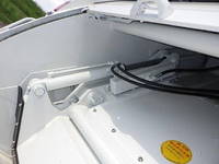 日野レンジャーパッカー車（塵芥車）中型（4t）[写真09]