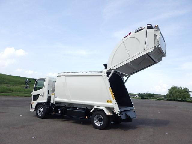 日野レンジャーパッカー車（塵芥車）中型（4t）[写真09]