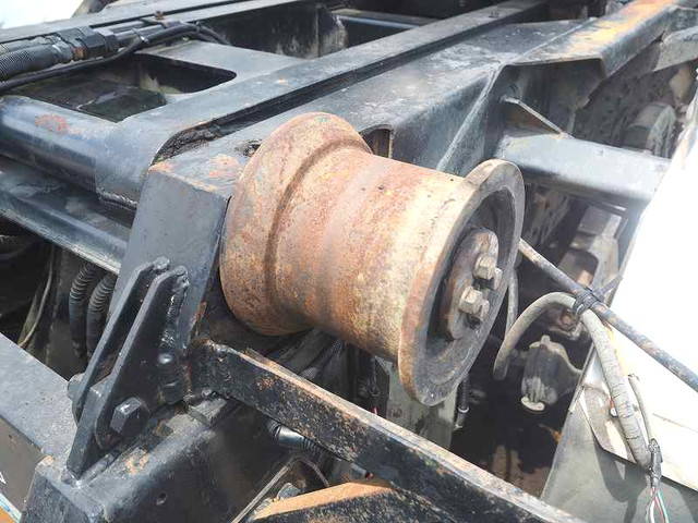 三菱ふそうスーパーグレートコンテナ専用車大型（10t）[写真13]